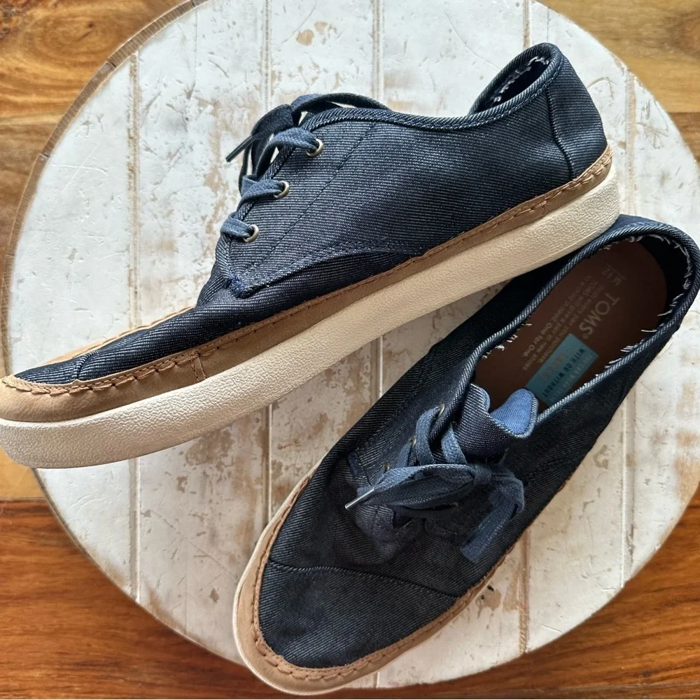 TOMS Paseo Trainers in Navy